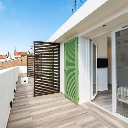 Appartement Ref 1422 - 3 Bedrooms Just Next To The Palais With Large Terrace